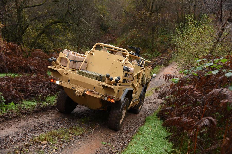 6吨重的高机动性装甲车,该车采用敞篷式的"半裸设计",在当下强调全面