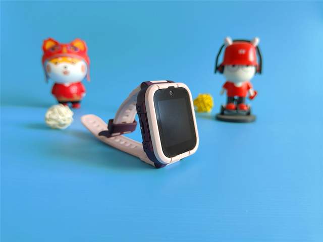 提前给孩子的六一儿童节礼物—支持微信畅聊的360儿童电话手表10X