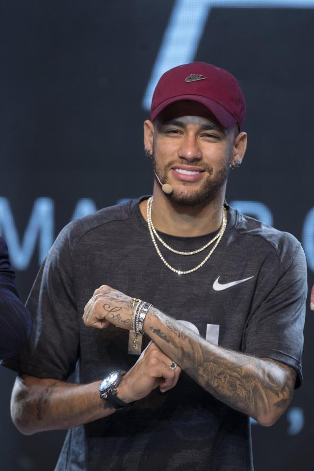 内马尔简介人种(足球明星内马尔简介)-寅森速头条