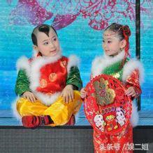 剪花花春晚(央视春晚剪花花片段)