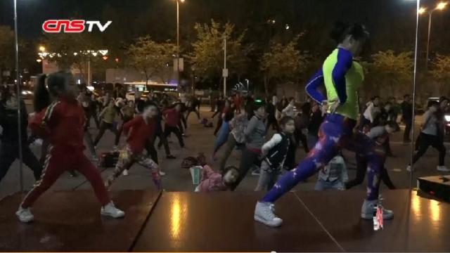 静怡跳舞（静怡御花园）