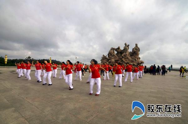 初晴跳舞（初晴跳舞视频）