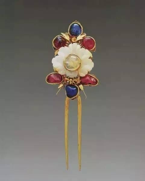 云髻凤钗中国古代女子发型发饰(云髻凤钗中国古代女子发型发饰在线阅