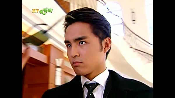 再配合上明道的一脸冷漠以及拉风的bgm《迷魂计》,这简直就是史上霸总