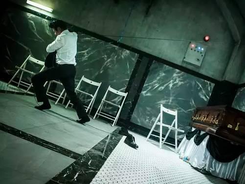 �۾���ӰϷ:Ϊ�˾ȱ����İ�����,�������ھ�(��Ա�����飬��æ������������䣬�뷽�跨����ĸ�׹�ľ������)