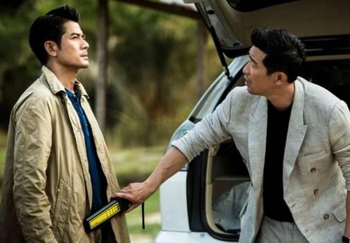 �۾���ӰϷ:Ϊ�˾ȱ����İ�����,�������ھ�(��Ա�����飬��æ������������䣬�뷽�跨����ĸ�׹�ľ������)