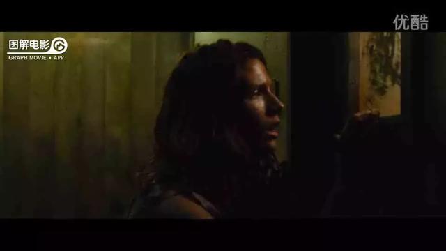 医生示范身体乳