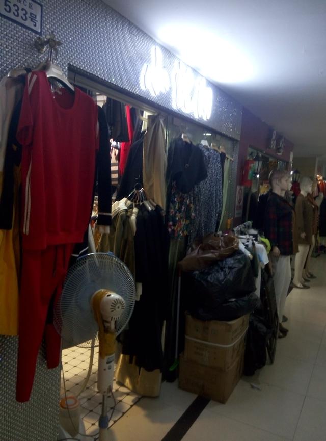 周末闲游杭州东站服装市场
