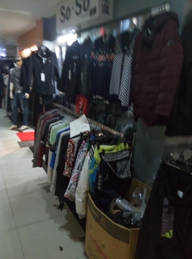 周末闲游杭州东站服装市场
