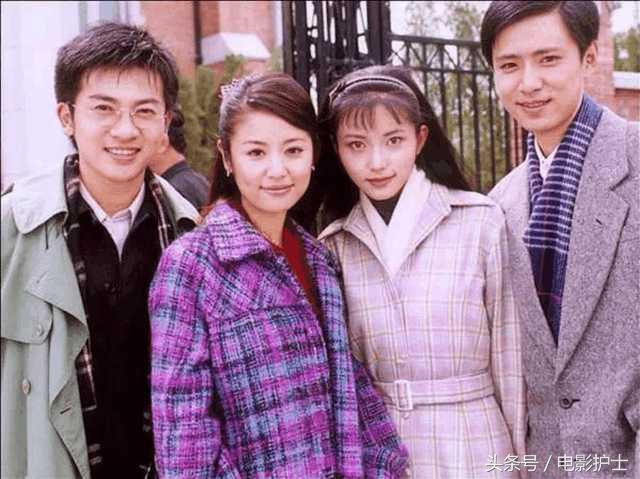 �������ݵ����й�װ���Ӿ�(������5������֮������������λ�Ӱ��ۣ����һ��������Խ)