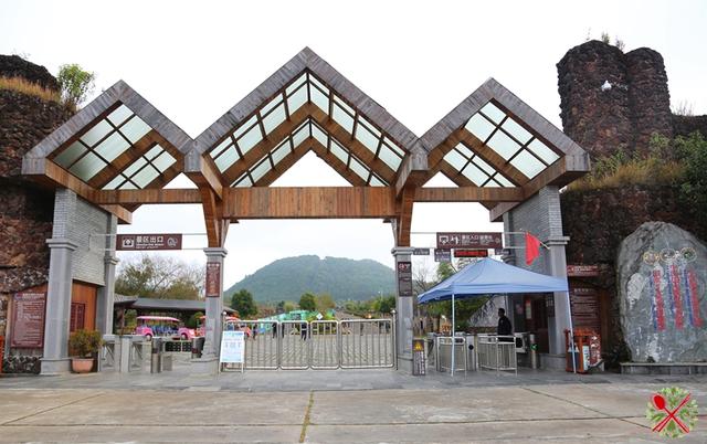 荥阳花岗岩制砂机厂家