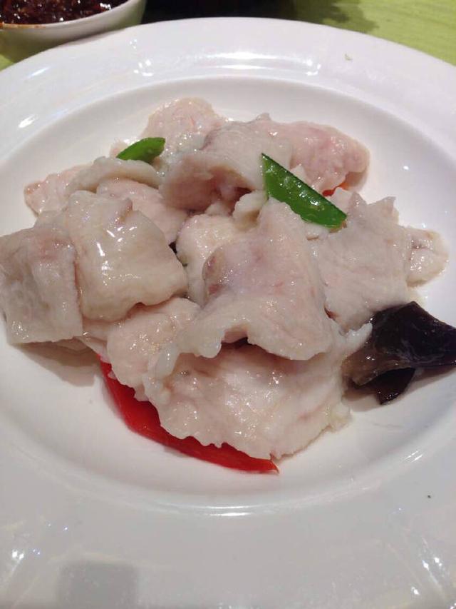 鲟鱼吃什么