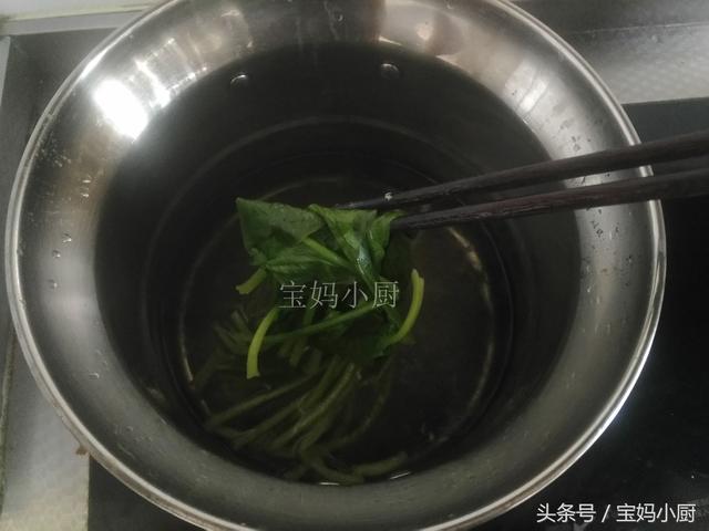 菠菜鸡蛋汤