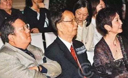 中国败家子败掉百亿(最强败家子四十年败光百亿家产)