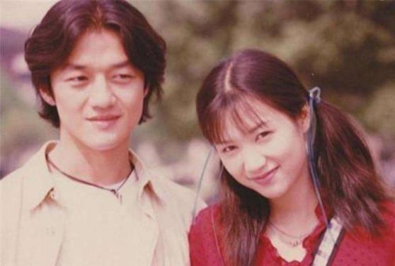 51岁李亚鹏再当爸！王菲“满脸的嫌弃”成全了老李“双重的幸福”
