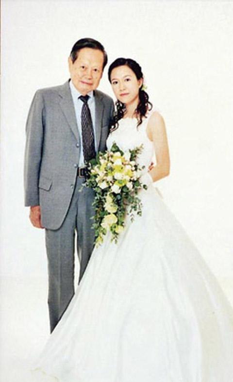 杨振宁原配杜致礼：出身名门的顶级名媛，子女们感谢翁帆的付出