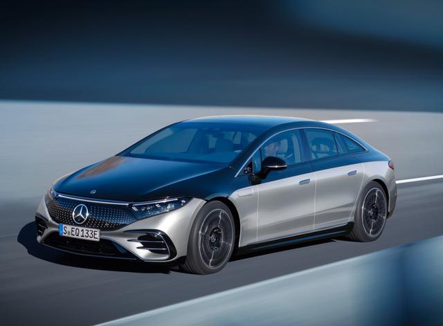 奔驰申请新专利！遇到刹车失灵轮胎自动放气？