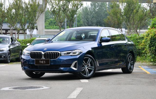 四大轿车“年度销冠”锁定：凯美瑞或取代雅阁，宝马5系称王！