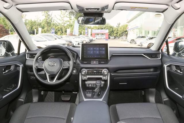 动力2.0L+CVT，驾乘舒适油耗低，详解RAV4荣放四驱风尚版