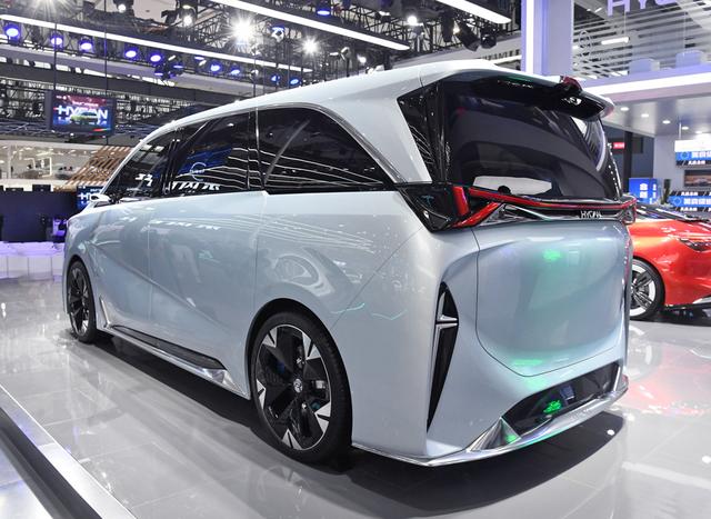 合创首款MPV概念车亮相，外观很霸气，侧滑门，气场不输埃尔法