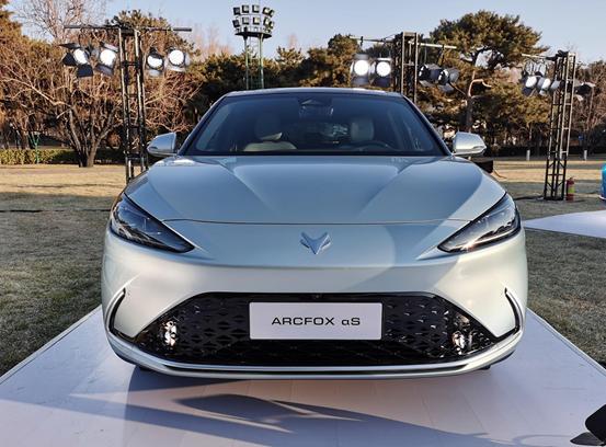 被“低估”的新势力？离开华为技术，极狐阿尔法S产品力是否坚挺