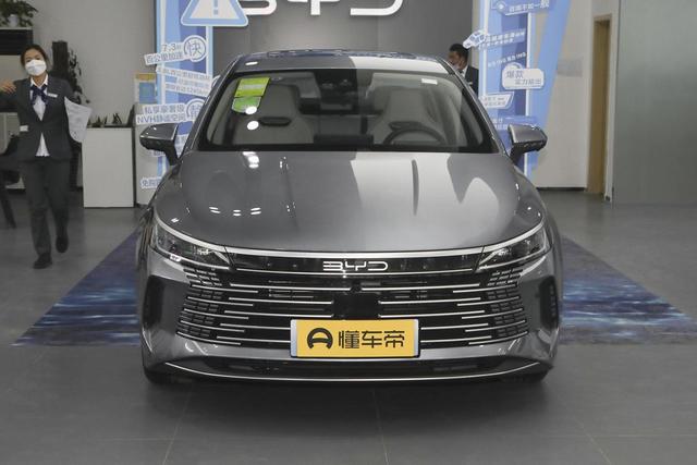 实力出众不输合资！比亚迪驱逐舰05凭实力圈粉