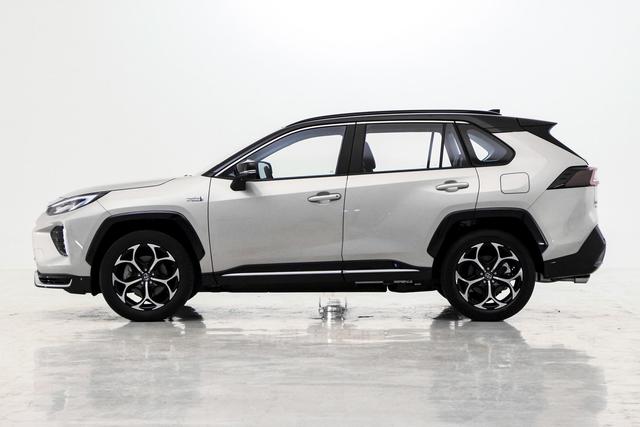 30万左右预算买混动，丰田这款高性能车别错过！