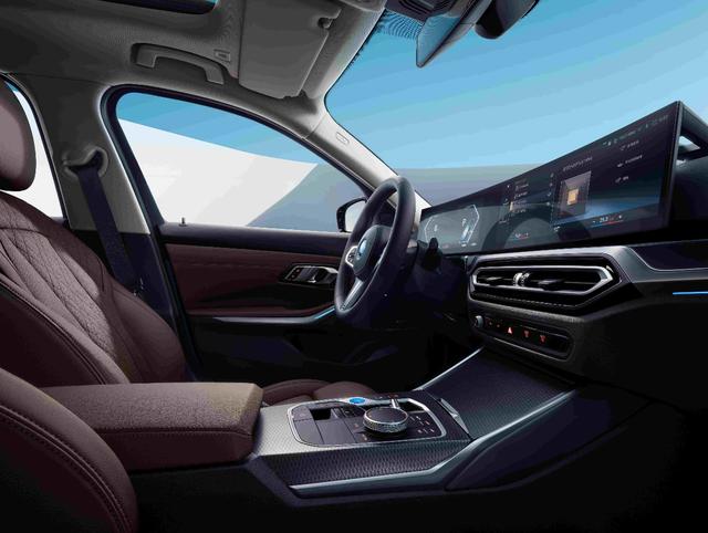 国产宝马X5正式上市，售价60.5-77.5万元，BMW i3亦同步上市