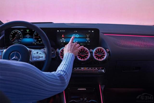 刚刚亮相就被吐槽，奔驰EQA领衔，这三款新能源车有点惨！