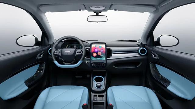 续航408公里，代步车里配置领先，试驾奇瑞新能源小蚂蚁甜粉款