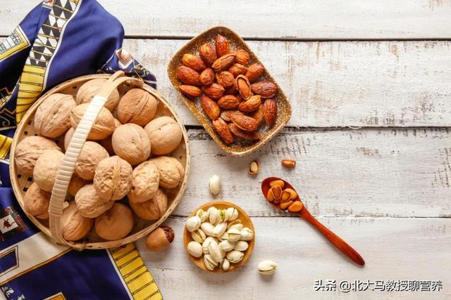 素食者的日常饮食应注意什么？