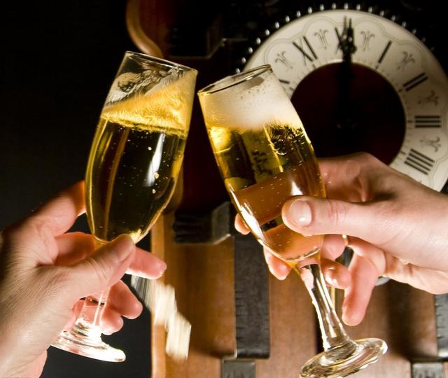 依照中医学的相关经验，当代人喝酒应当注意什么？不妨了解一下