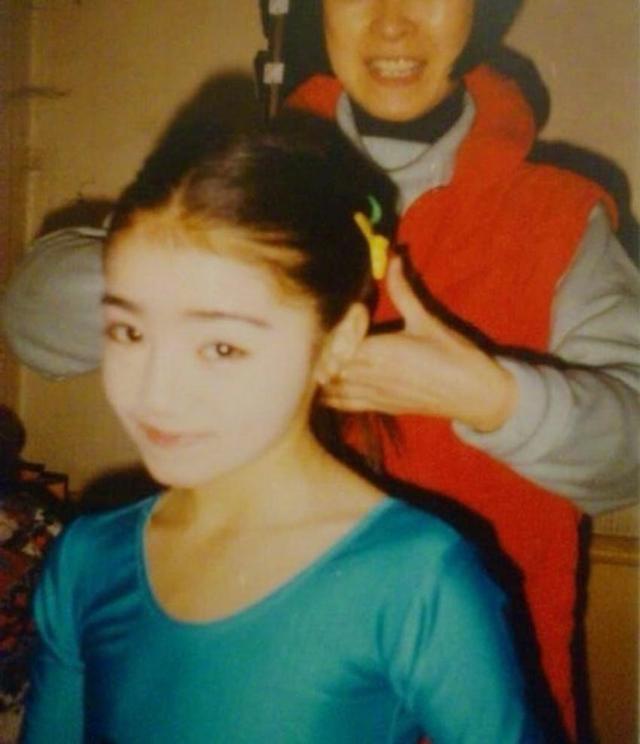 母乳多到孩子吃不完做乳皂！麦迪娜月子坐42天，期间练瑜伽塑形