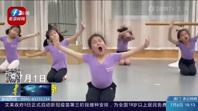 小娃娃跳舞视频_小娃娃跳舞视频0-3岁