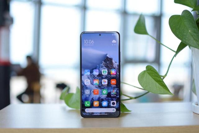 除了快充，续航能力还强？Note11 pro赢了iPhone  13 Pro  Max