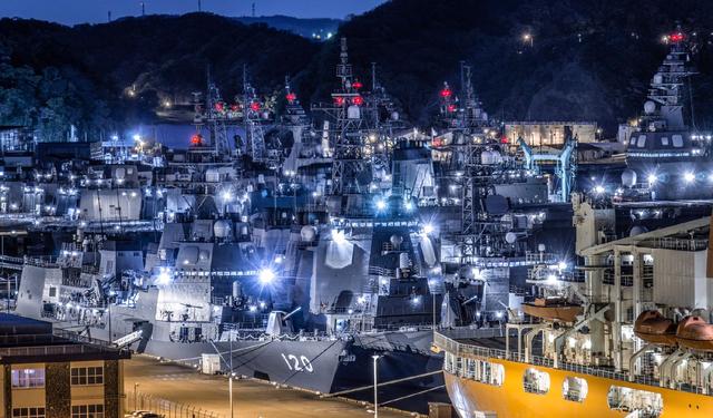 日本海上自衛隊絕美夜景 民間攝影師技術一流 比軍事記者水平高 中國熱點