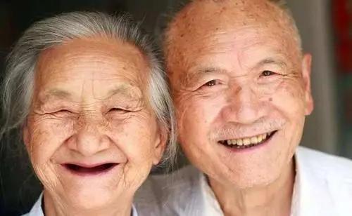 过50岁的人，会“断崖式”衰老吗？送你5条抗衰老锦囊，要听进去