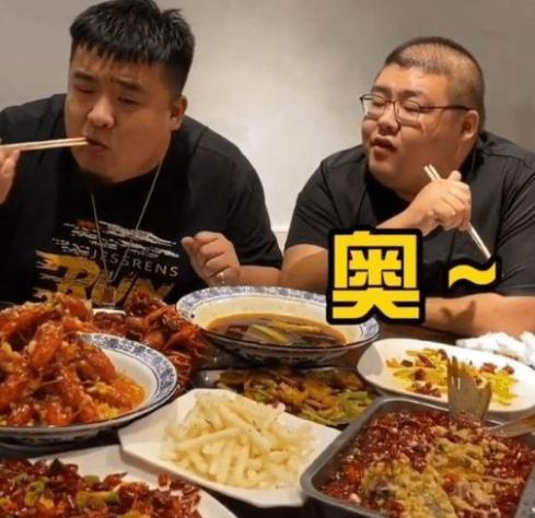 网红大胃王泡泡龙离世后，昔日搭档转型，成为励志减肥博主