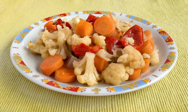 如果要想血糖稳定，千万不要吃这四“高”类食物