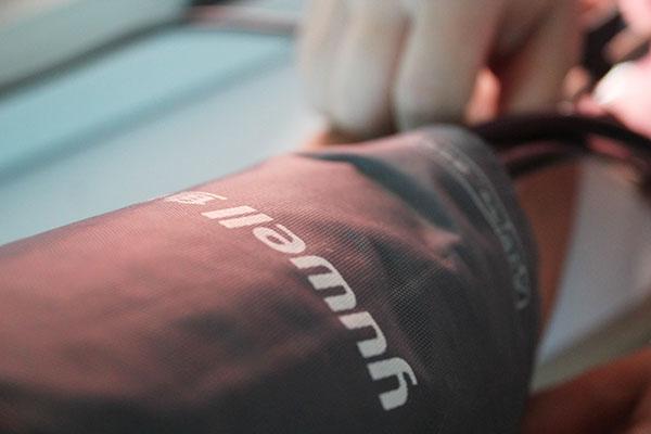 51岁大爷喝酒，居然把血压“喝”下去了！医生却连忙制止，为啥？