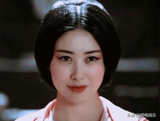 朱珠承包七部剧的风情美人 内娱的 明艳大美人 或许真的断代了 全网搜