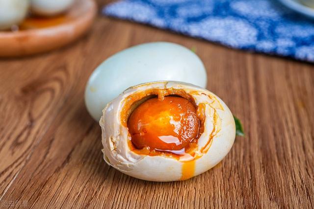 建议中老年人：冬季多吃4种健康食物，好吃不贵，对身体好