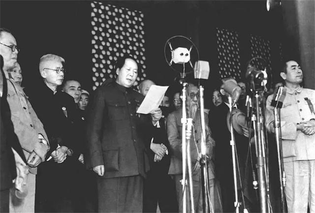 毛主席亲自下令，从速逮捕罗克绍并就地处决，罗克绍做了什么事？