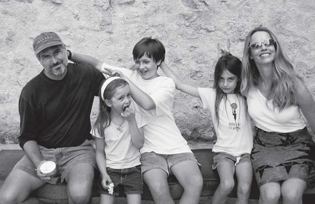 10年前乔布斯去世，60亿美元的遗产都给了她，她说要全部捐出去