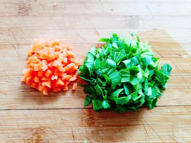 入秋后给孩子煮粥有窍门，记住3点，驱寒暖胃又营养，助力成长