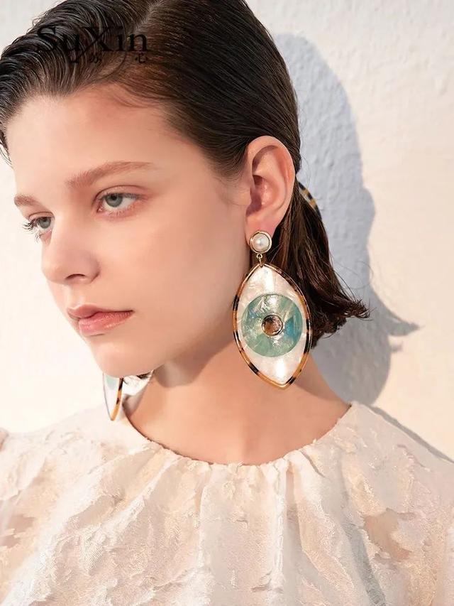 饰品与饰物怎么搭配（不同风格、脸型如何选饰品）