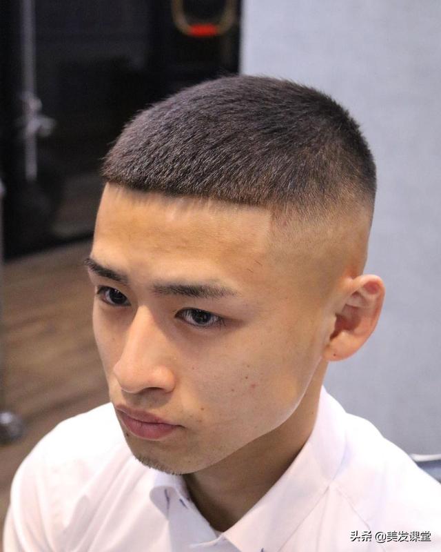 20款男生粗硬发发型,纹理头,短油头,剪完马上变身清爽潮男_健康症状网