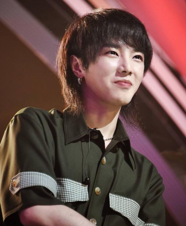 张碧晨，就这样被华晨宇渣了又渣，不知夜深人静时她可曾后悔过？