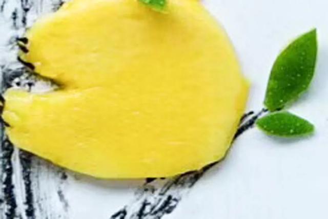 趣味早餐食谱：给孩子100分活力的芒果小考拉，搭配什锦炒面