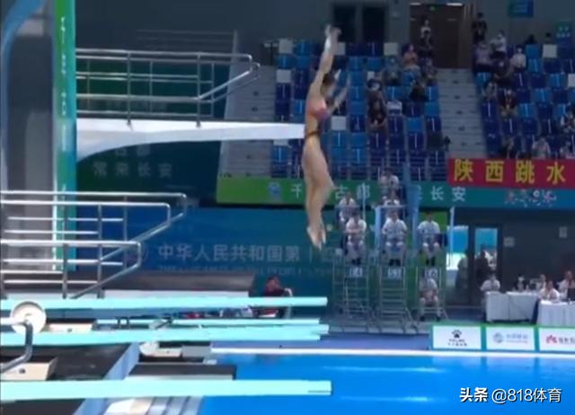 尴尬!跳水世界冠军全运会得0分,双人3米板2套动作,女教练憋住不笑